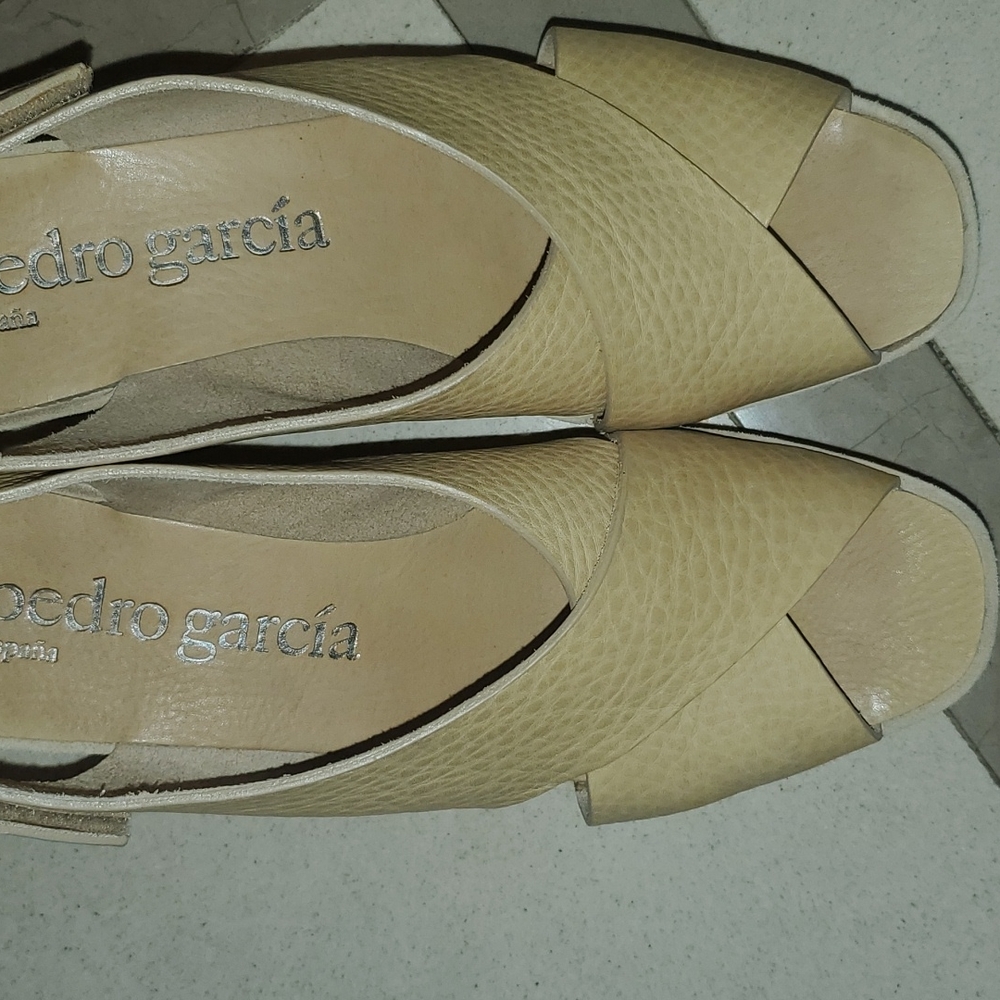 Beige leather platform pedro garcia shoes 41 eur 10 us